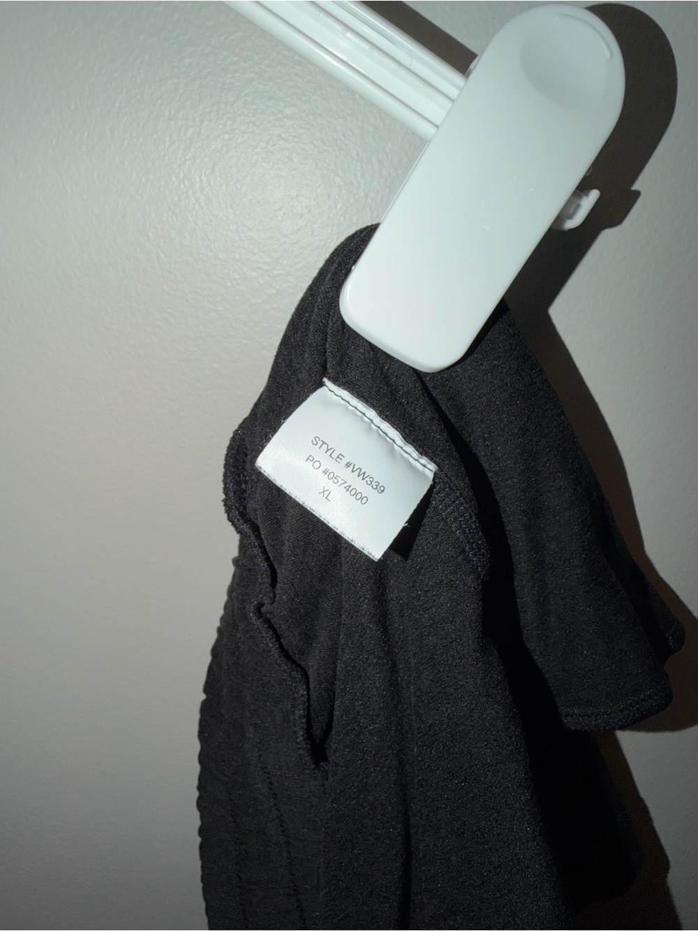 Vuori Black Women's Drawstring Athletic Lounge Shorts - Picture 3 of 3
